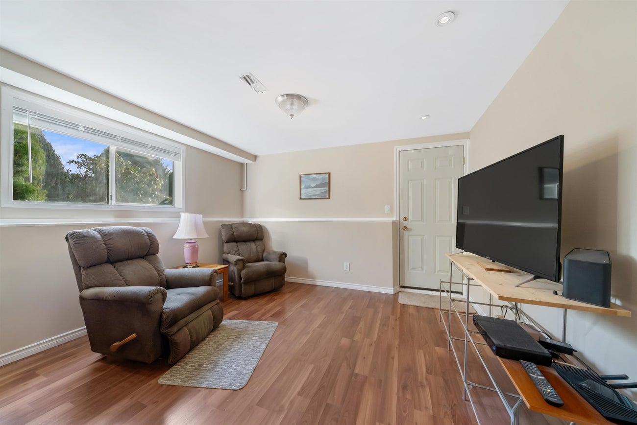 551 Poirier Street - Central Coquitlam Single Family Residence for Sale, 3 Bedrooms (R2988328) #36