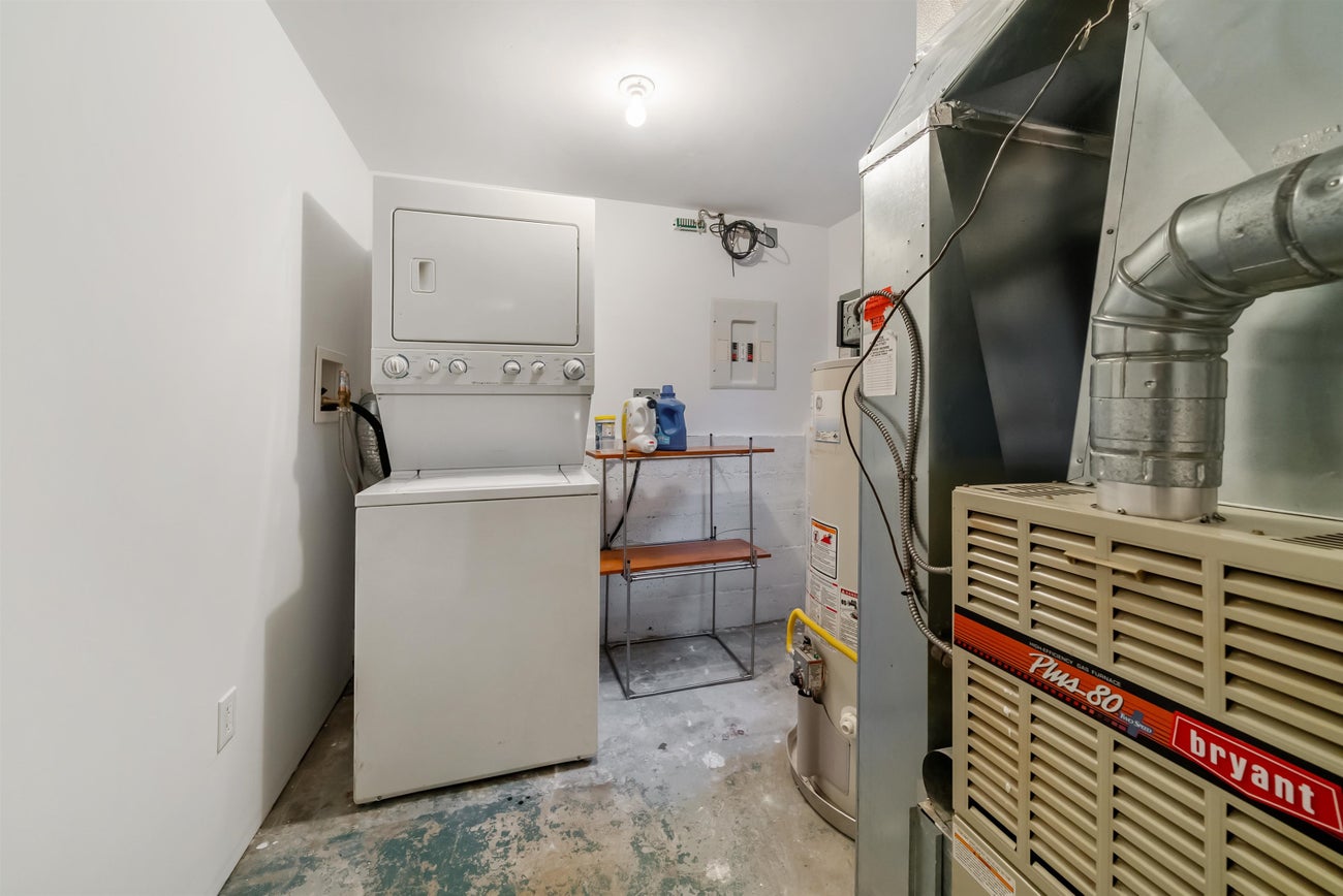 551 Poirier Street - Central Coquitlam Single Family Residence for Sale, 3 Bedrooms (R2988328) #37