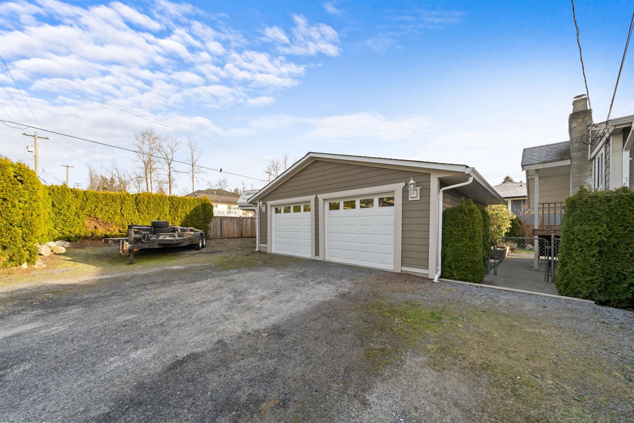 551 Poirier Street - Central Coquitlam Single Family Residence for Sale, 3 Bedrooms (R2988328) #6