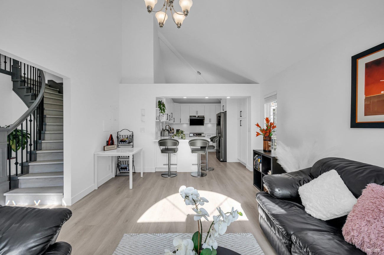 292 Mariner Way - Coquitlam East Single Family Residence for Sale, 5 Bedrooms (R2988397) #5