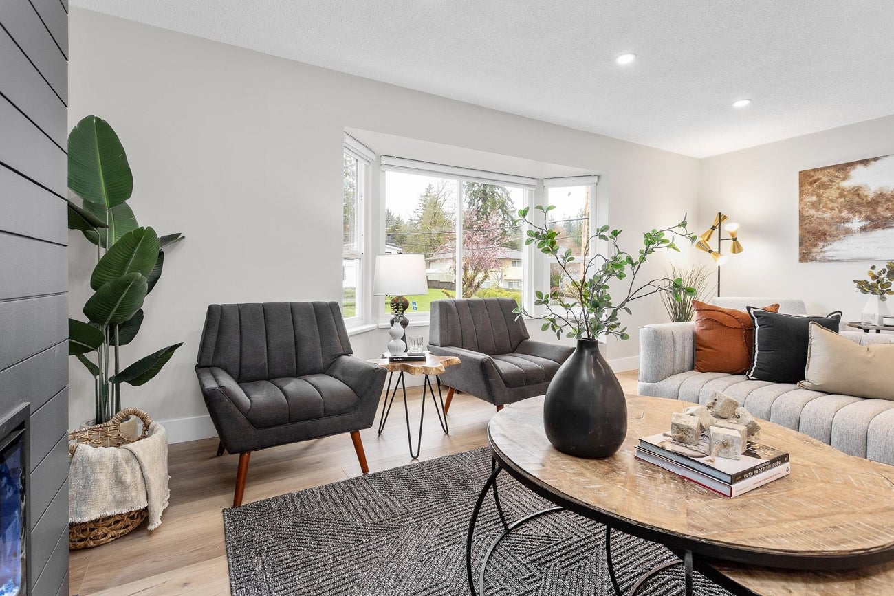 2466 Tolmie Avenue - Central Coquitlam Single Family Residence for Sale, 5 Bedrooms (R2988495) #12