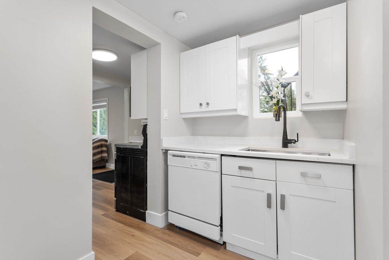 2466 Tolmie Avenue - Central Coquitlam Single Family Residence for Sale, 5 Bedrooms (R2988495) #29