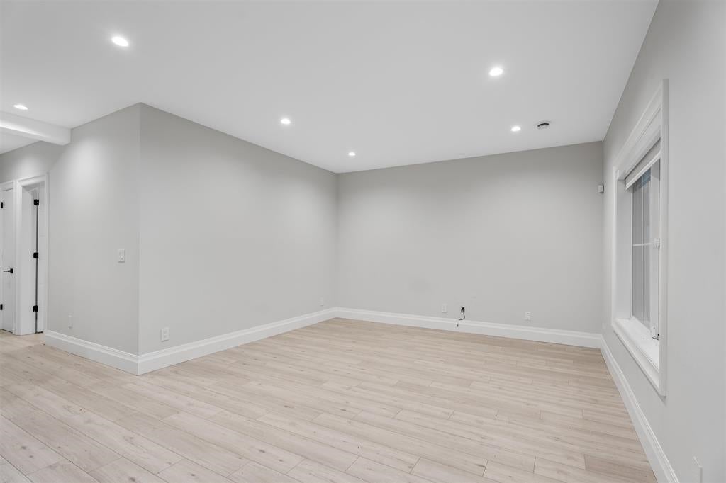 2748 Cultus Avenue - Coquitlam East Single Family Residence for Sale, 8 Bedrooms (R2988806) #23