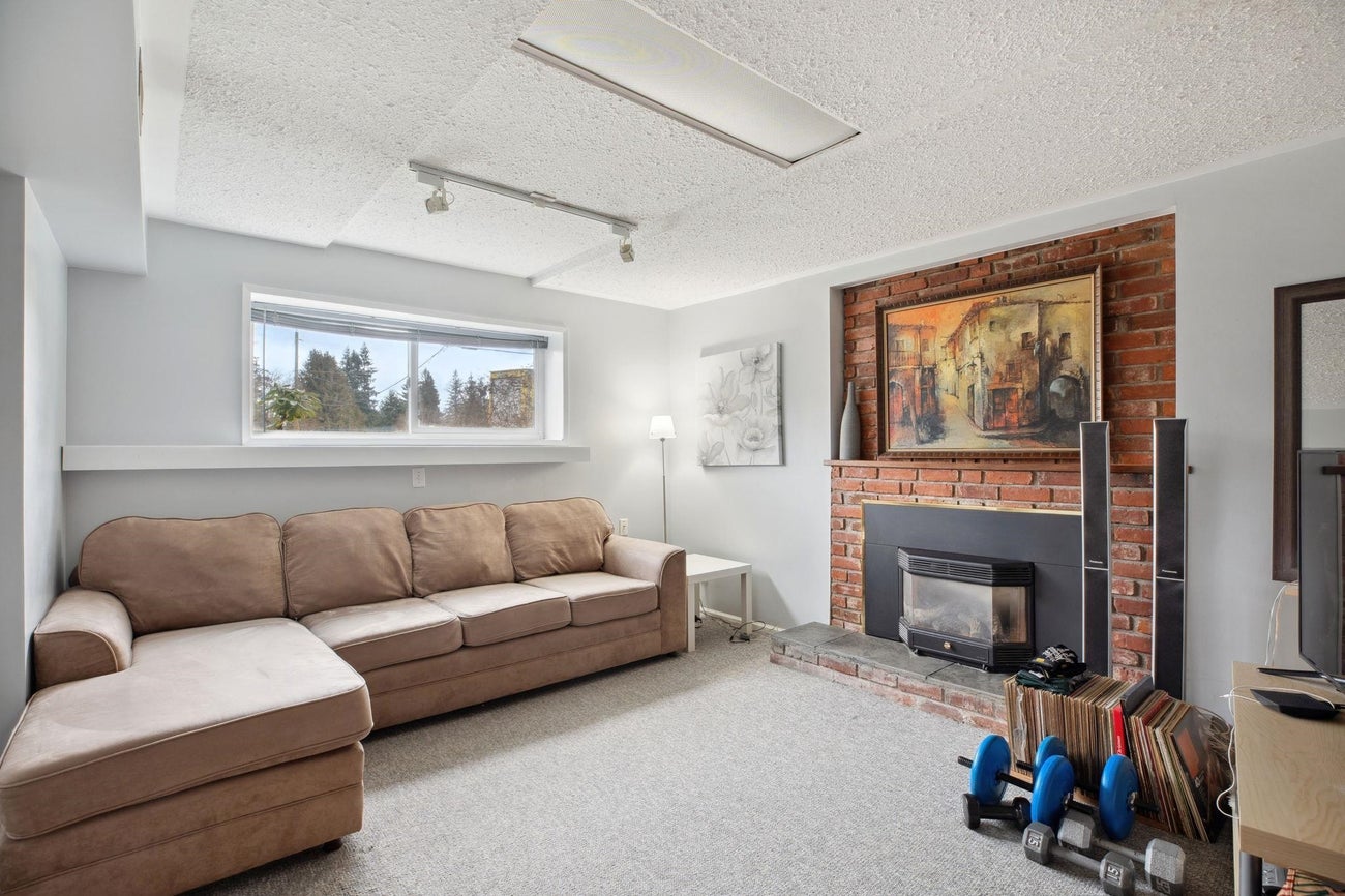 474 Byng Street - Central Coquitlam Single Family Residence for Sale, 5 Bedrooms (R2988956) #17