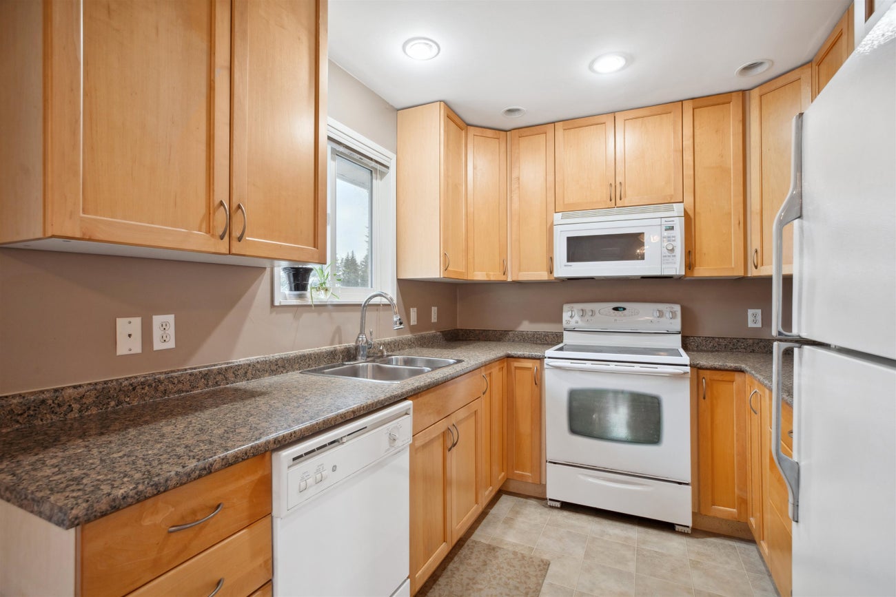 474 Byng Street - Central Coquitlam Single Family Residence for Sale, 5 Bedrooms (R2988956) #9