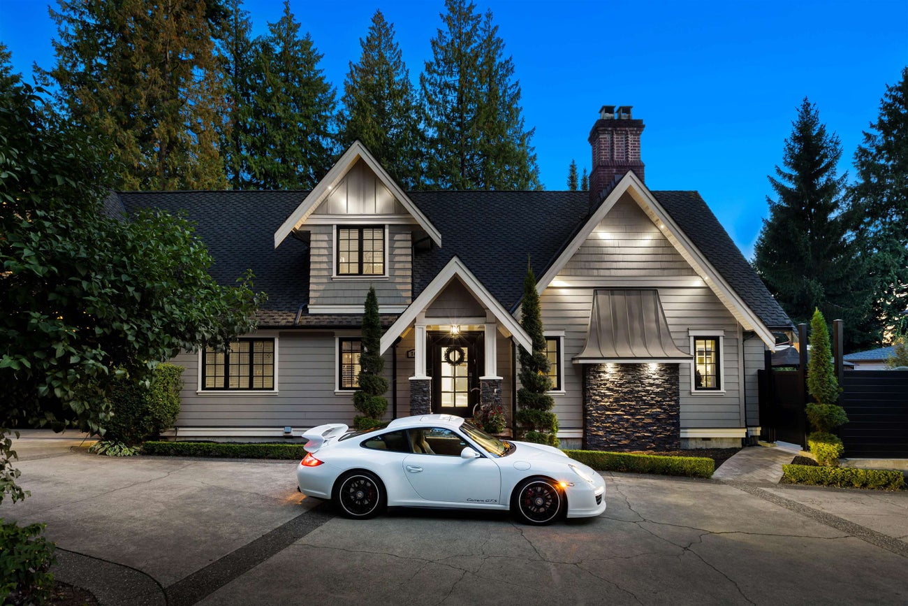 744 Austin Avenue - Coquitlam West Single Family Residence for Sale, 5 Bedrooms (R2989528) #2