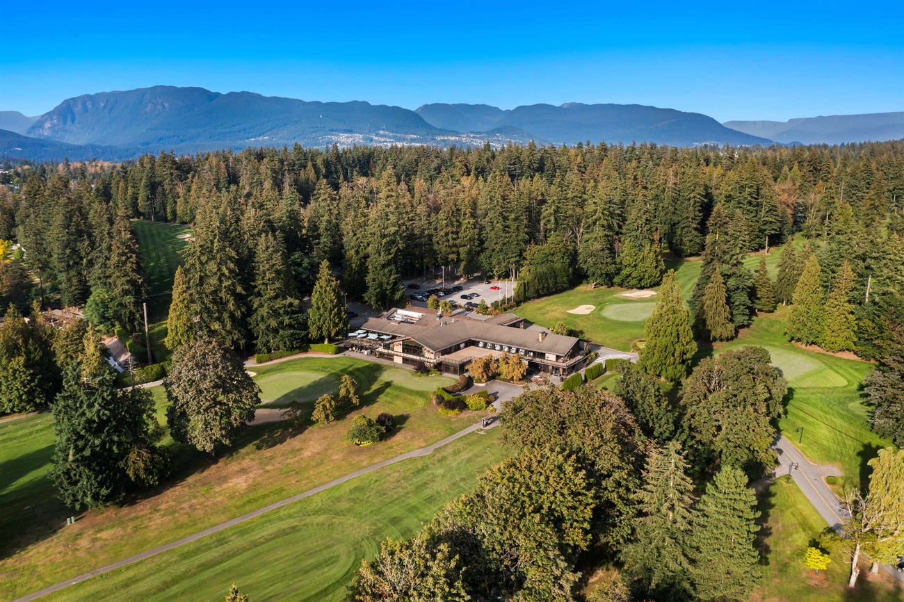 744 Austin Avenue - Coquitlam West Single Family Residence for Sale, 5 Bedrooms (R2989528) #40