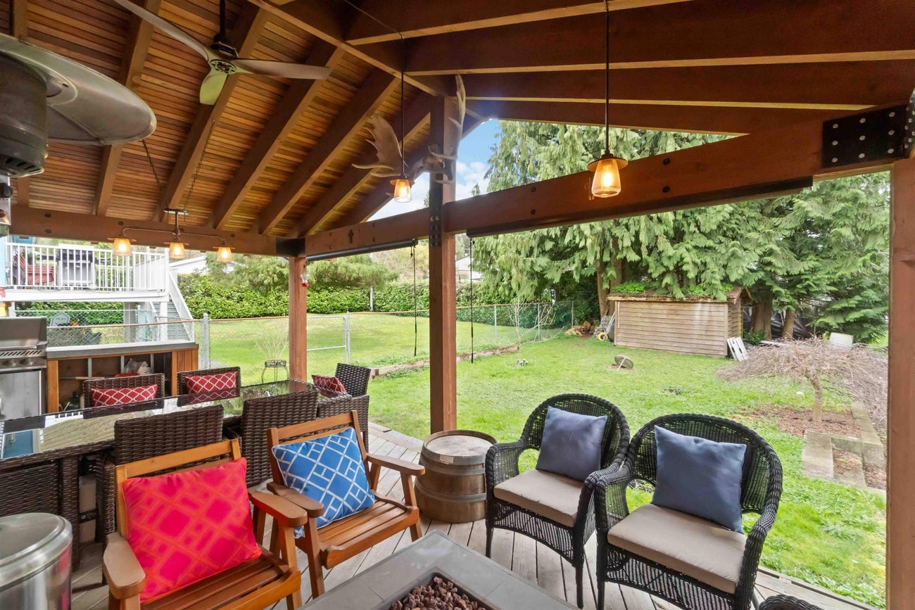 2110 Como Lake Avenue - Central Coquitlam Single Family Residence for Sale, 4 Bedrooms (R2989530) #28