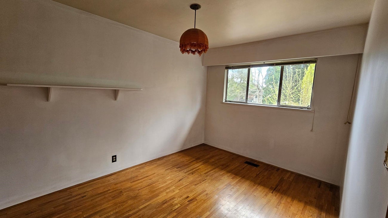 698 Danville Court - Central Coquitlam Single Family Residence for Sale, 5 Bedrooms (R2991052) #11