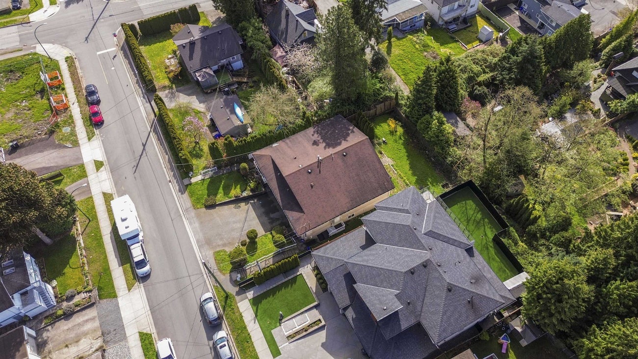 1020 Quadling Avenue - Maillardville Single Family Residence for Sale, 8 Bedrooms (R2991949)# - 6