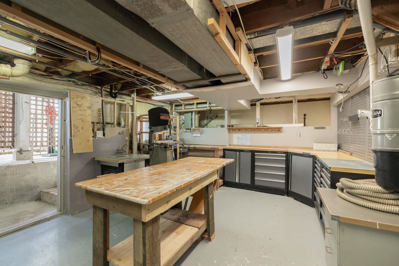 704 Townley Street - Coquitlam West Single Family Residence for Sale, 4 Bedrooms (R2992546) #22