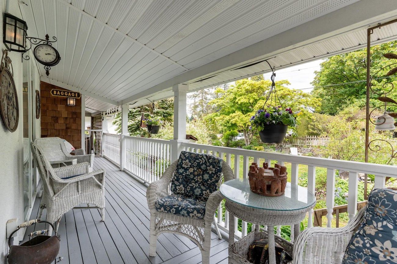704 Townley Street - Coquitlam West Single Family Residence for Sale, 4 Bedrooms (R2992546) #32