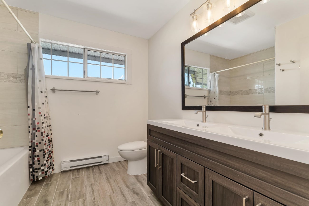 575 Clearwater Way - Coquitlam East Single Family Residence for Sale, 7 Bedrooms (R2993397) #13