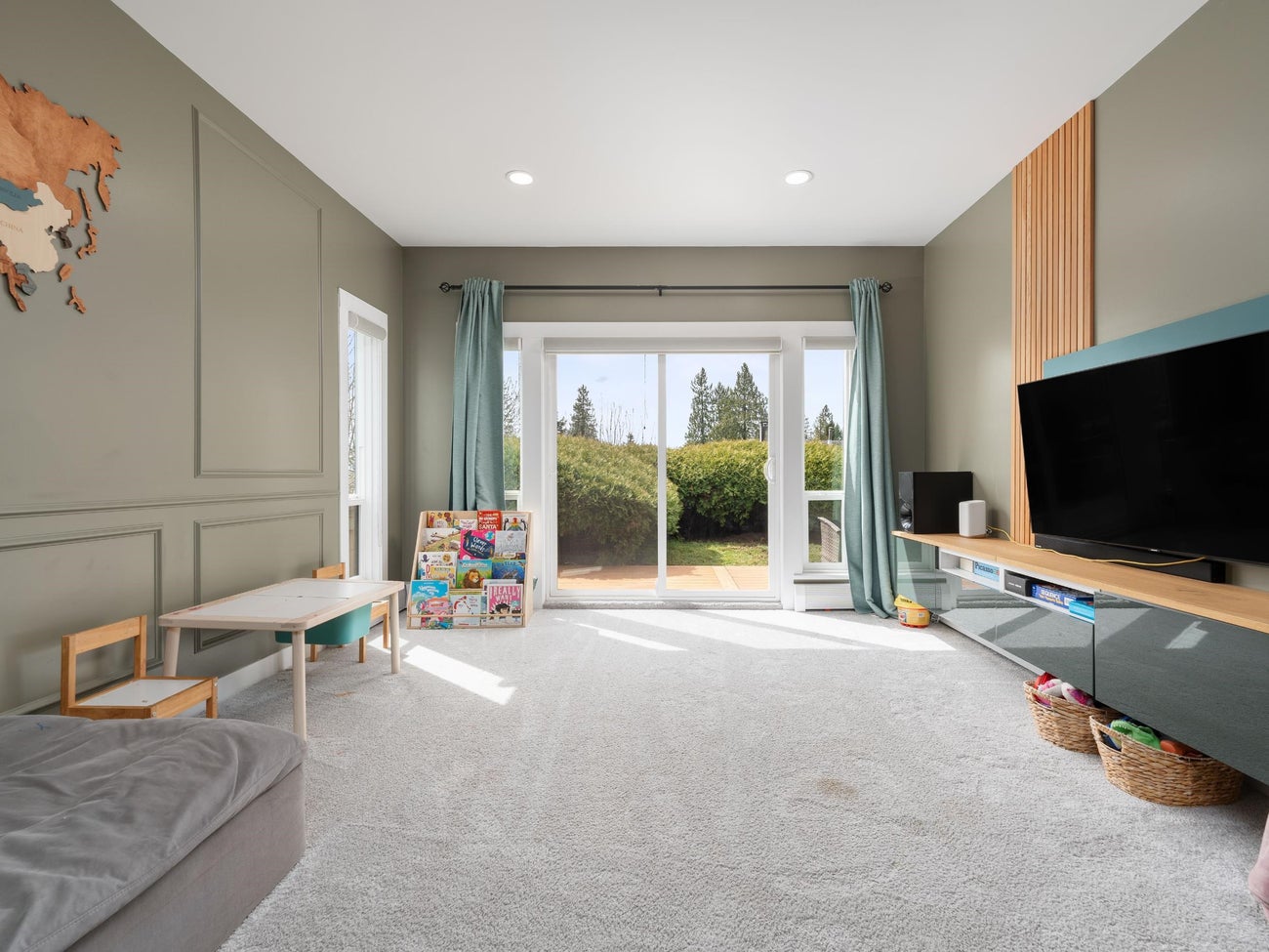 374 Balfour Drive - Coquitlam East Single Family Residence for Sale, 6 Bedrooms (R2993907) #5