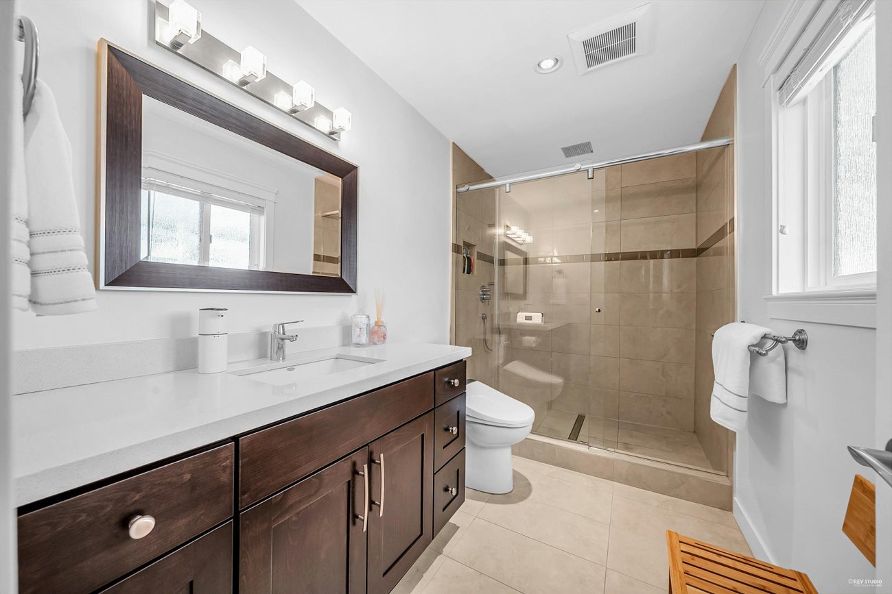 2810 Mara Drive - Coquitlam East Single Family Residence for Sale, 5 Bedrooms (R2994077) #30