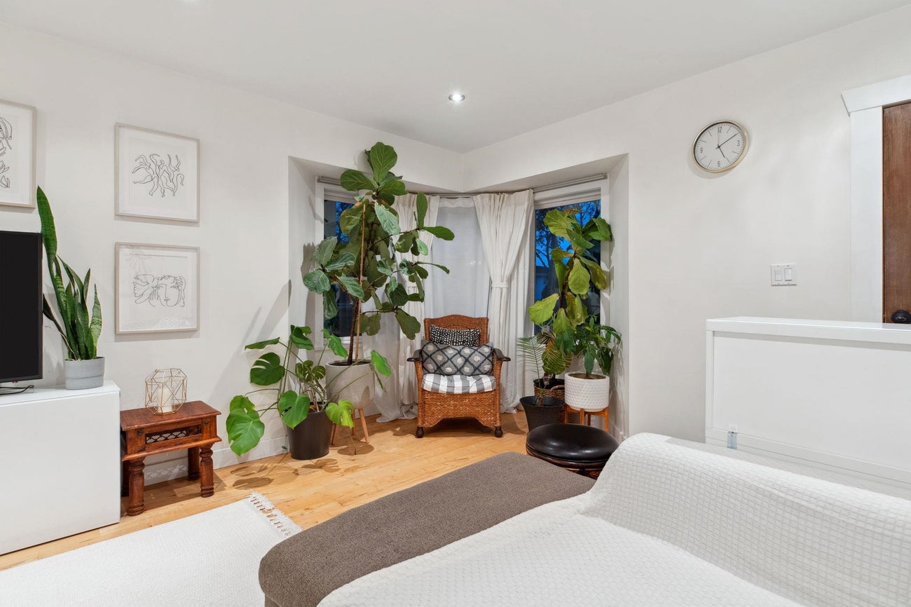 4135 Cambridge Street - Vancouver Heights Single Family Residence for Sale, 5 Bedrooms (R2994865) #8