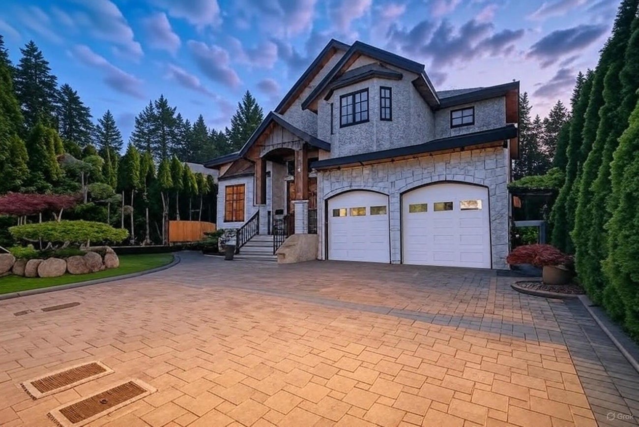 836 Sprice Avenue - Coquitlam West Single Family Residence for Sale, 7 Bedrooms (R2995059) #1