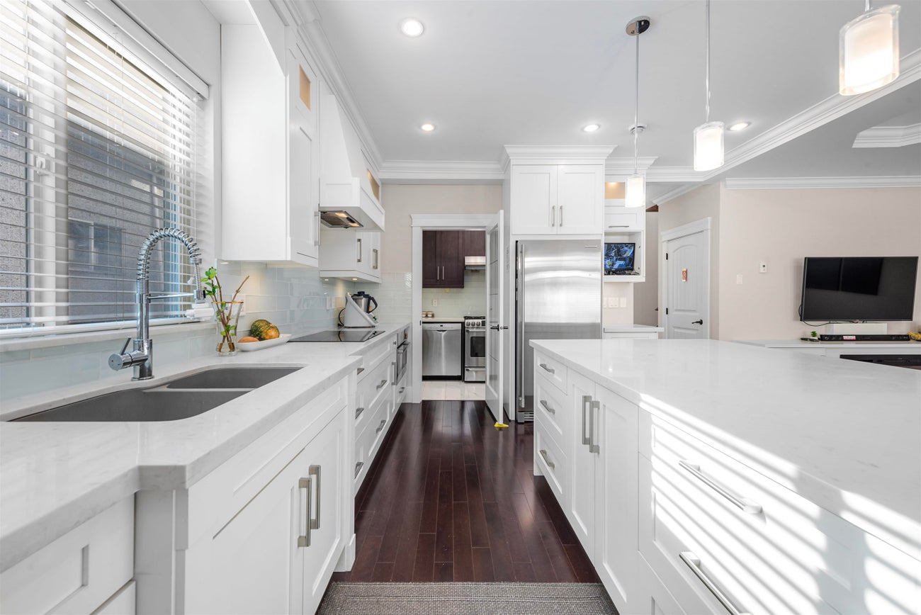 1027 Stewart Avenue - Maillardville Single Family Residence for Sale, 7 Bedrooms (R2995523) #13