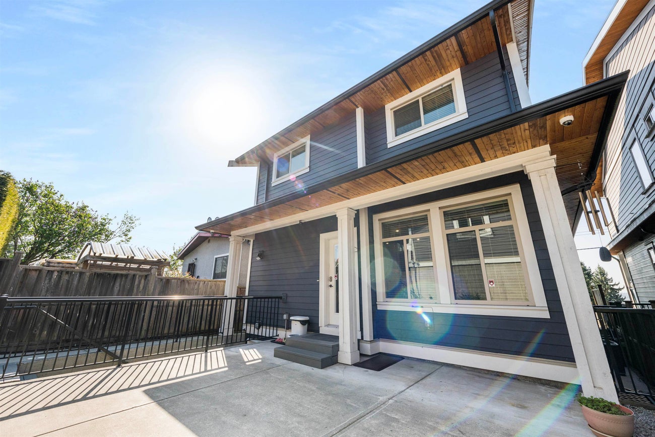 1027 Stewart Avenue - Maillardville Single Family Residence for Sale, 7 Bedrooms (R2995523) #33