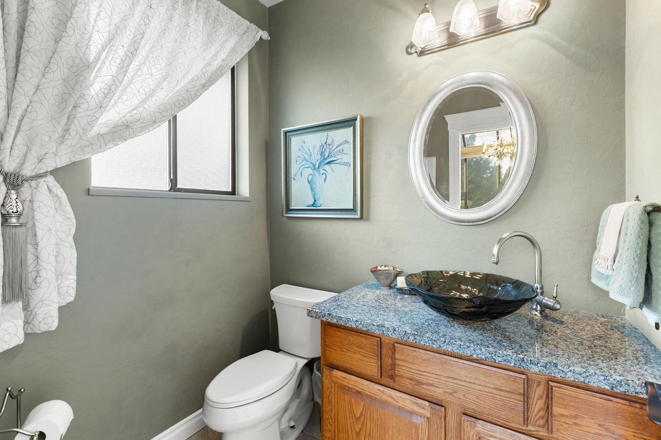 732 Rochester Avenue - Coquitlam West Single Family Residence for Sale, 7 Bedrooms (R2996063) #13