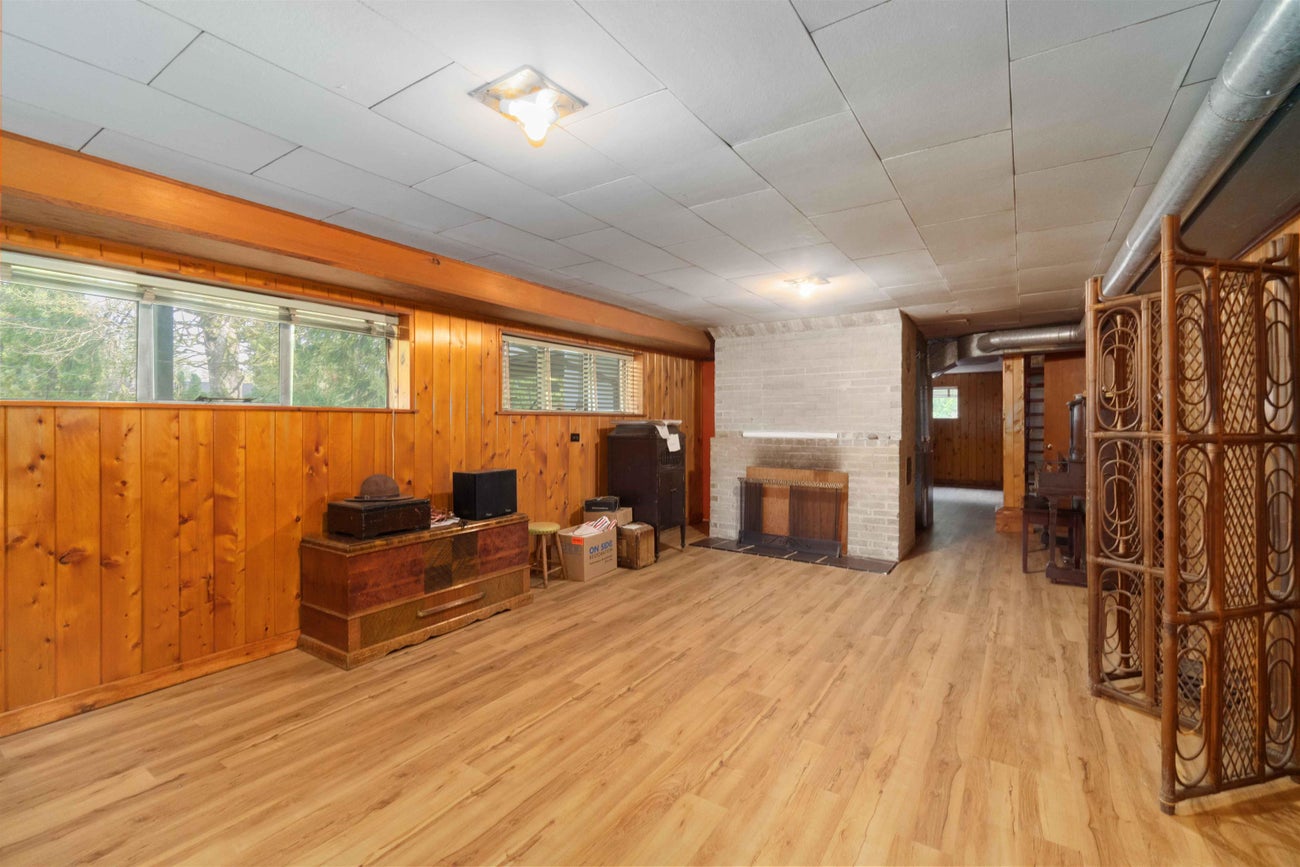 901 Como Lake Avenue - Coquitlam West Single Family Residence for Sale, 3 Bedrooms (R2996319) #26
