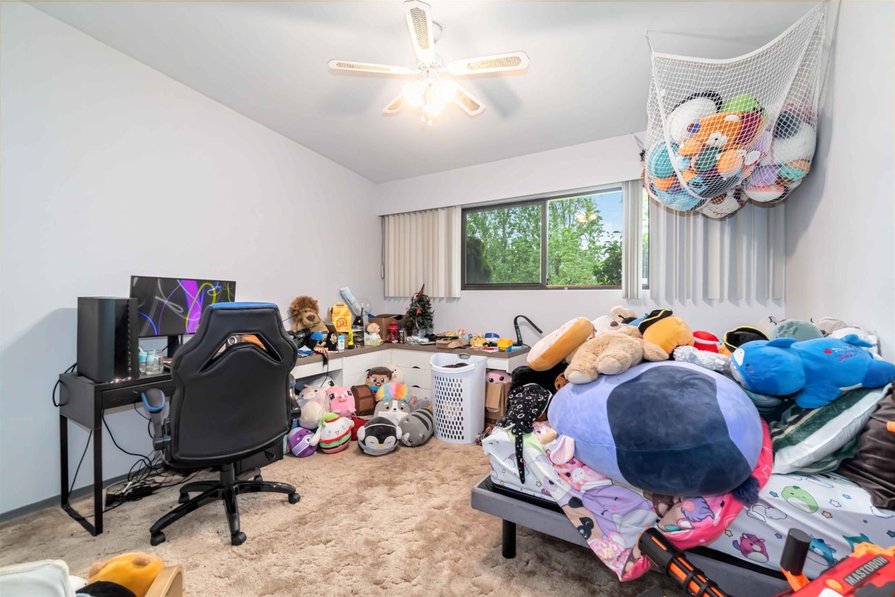 716 Guiltner Street - Coquitlam West Single Family Residence for Sale, 6 Bedrooms (R2996341) #15