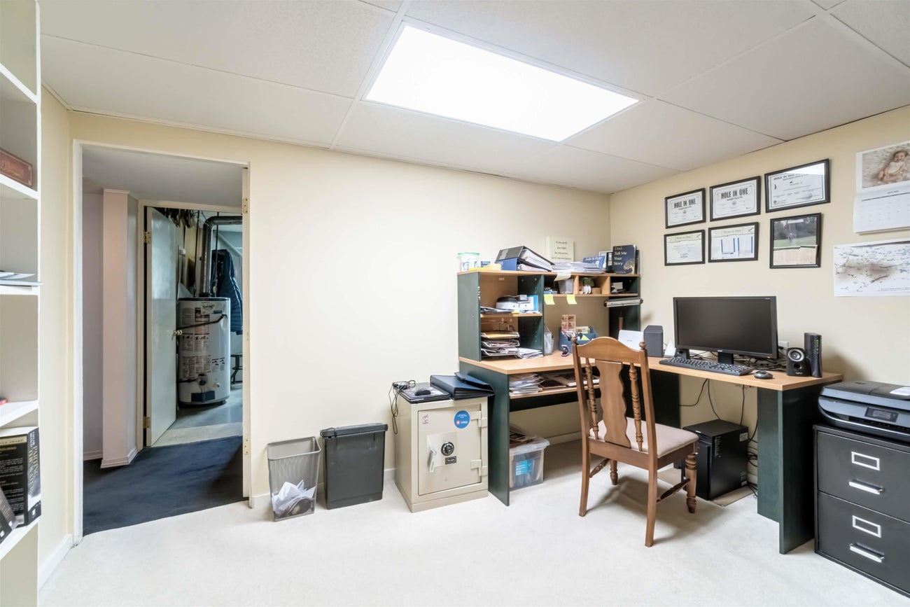 716 Guiltner Street - Coquitlam West Single Family Residence for Sale, 6 Bedrooms (R2996341) #21