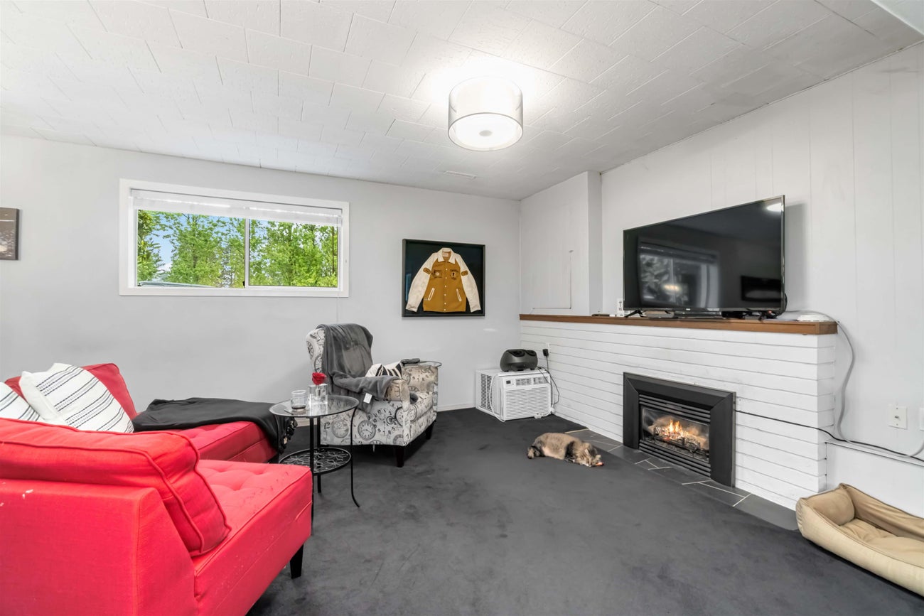 716 Guiltner Street - Coquitlam West Single Family Residence for Sale, 6 Bedrooms (R2996341) #30