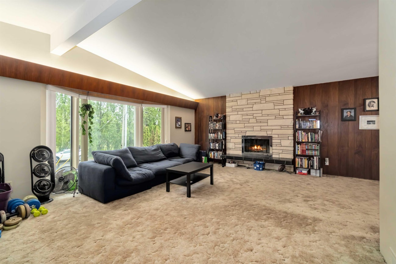 716 Guiltner Street - Coquitlam West Single Family Residence for Sale, 6 Bedrooms (R2996341) #3