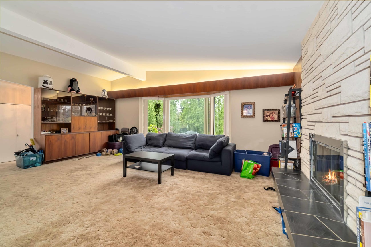 716 Guiltner Street - Coquitlam West Single Family Residence for Sale, 6 Bedrooms (R2996341) #5