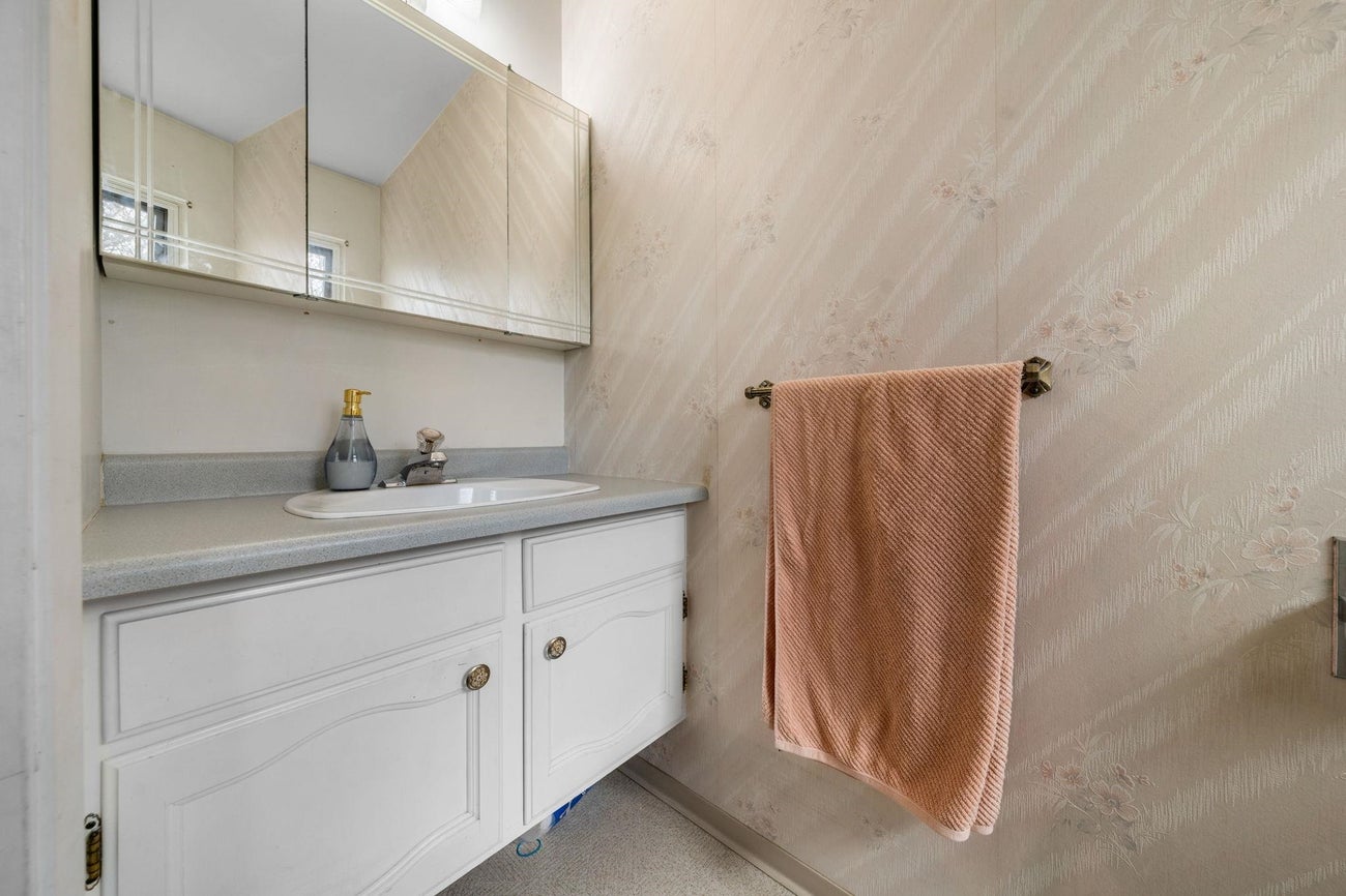 1600 Cornell Avenue - Central Coquitlam Single Family Residence for Sale, 4 Bedrooms (R2996350) #19