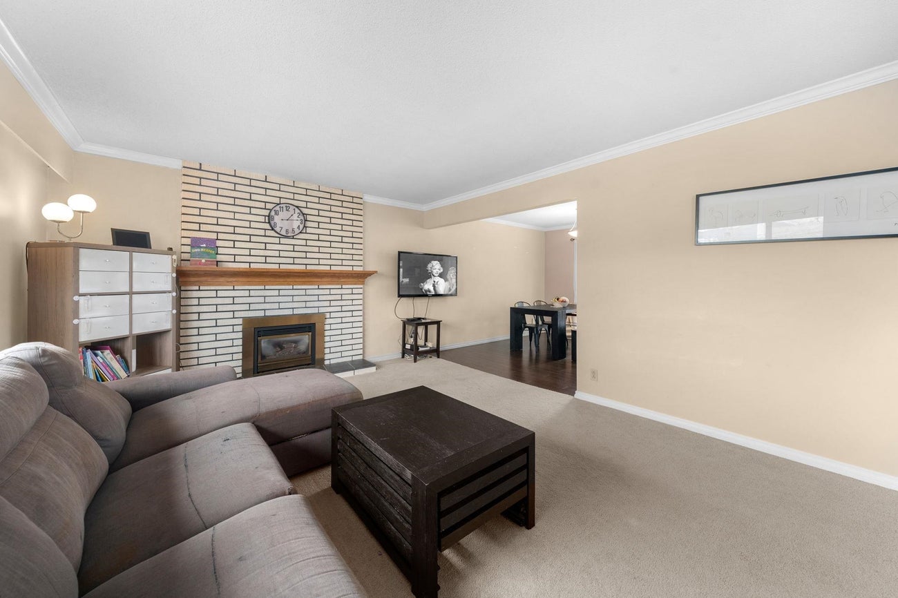 1600 Cornell Avenue - Central Coquitlam Single Family Residence for Sale, 4 Bedrooms (R2996350) #4