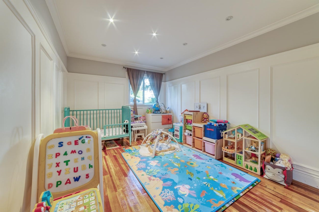 990 Kinsac Street - Coquitlam West Single Family Residence for Sale, 5 Bedrooms (R2996377) #18