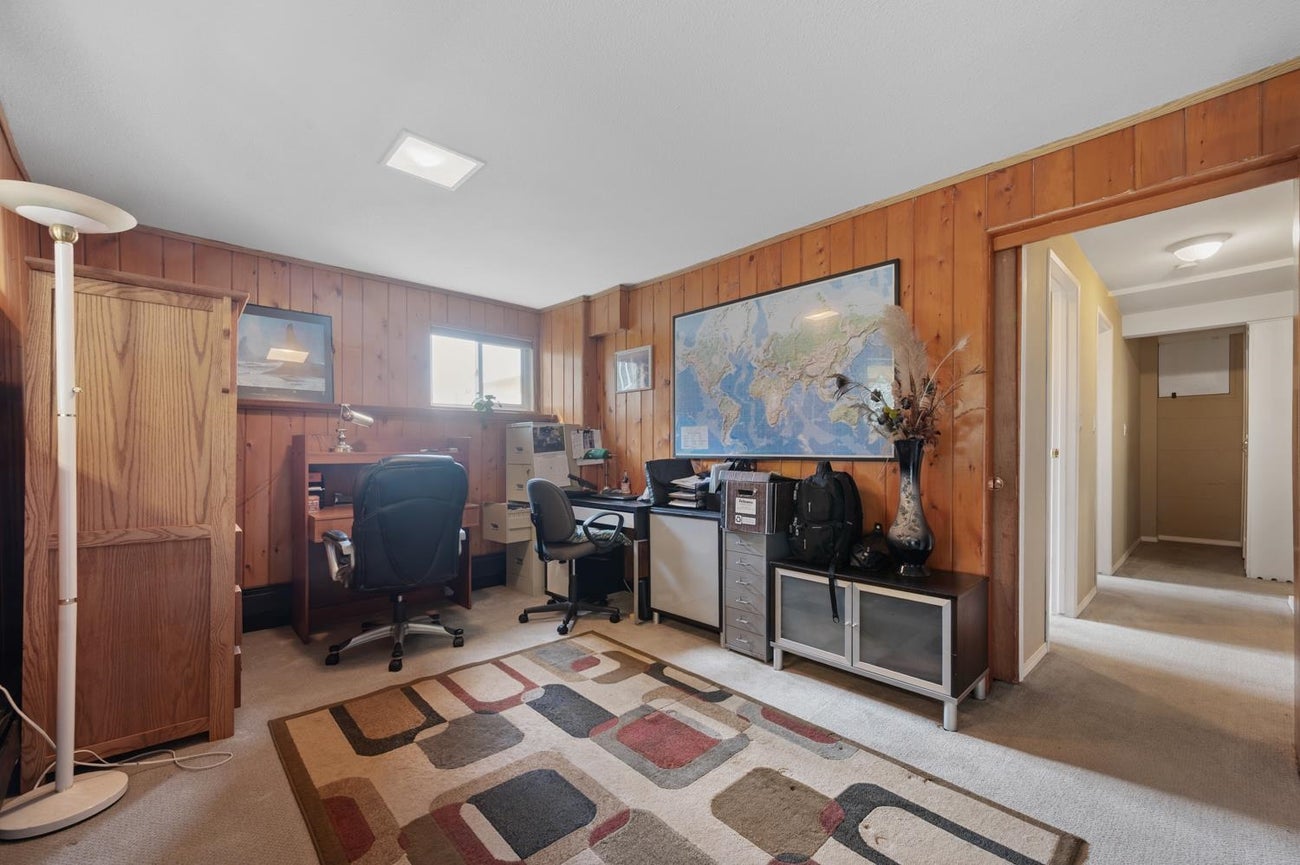 320 Walker Street - Coquitlam West Single Family Residence for Sale, 4 Bedrooms (R2996853)# - 20