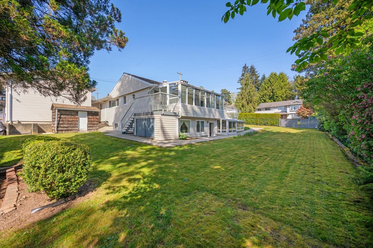 320 Walker Street - Coquitlam West Single Family Residence for Sale, 4 Bedrooms (R2996853)# - 2