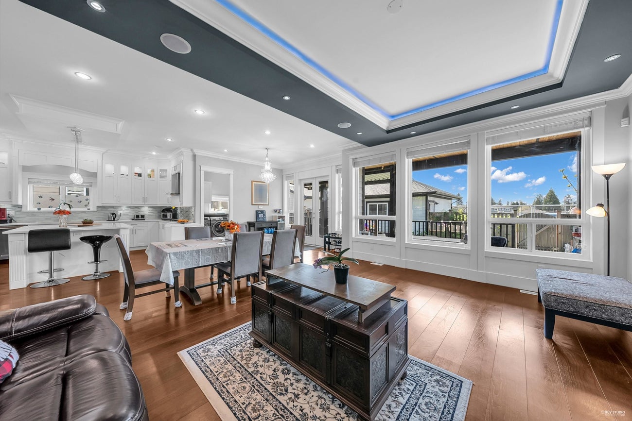 1640 Como Lake Avenue - Central Coquitlam Single Family Residence for Sale, 9 Bedrooms (R2996986) #12