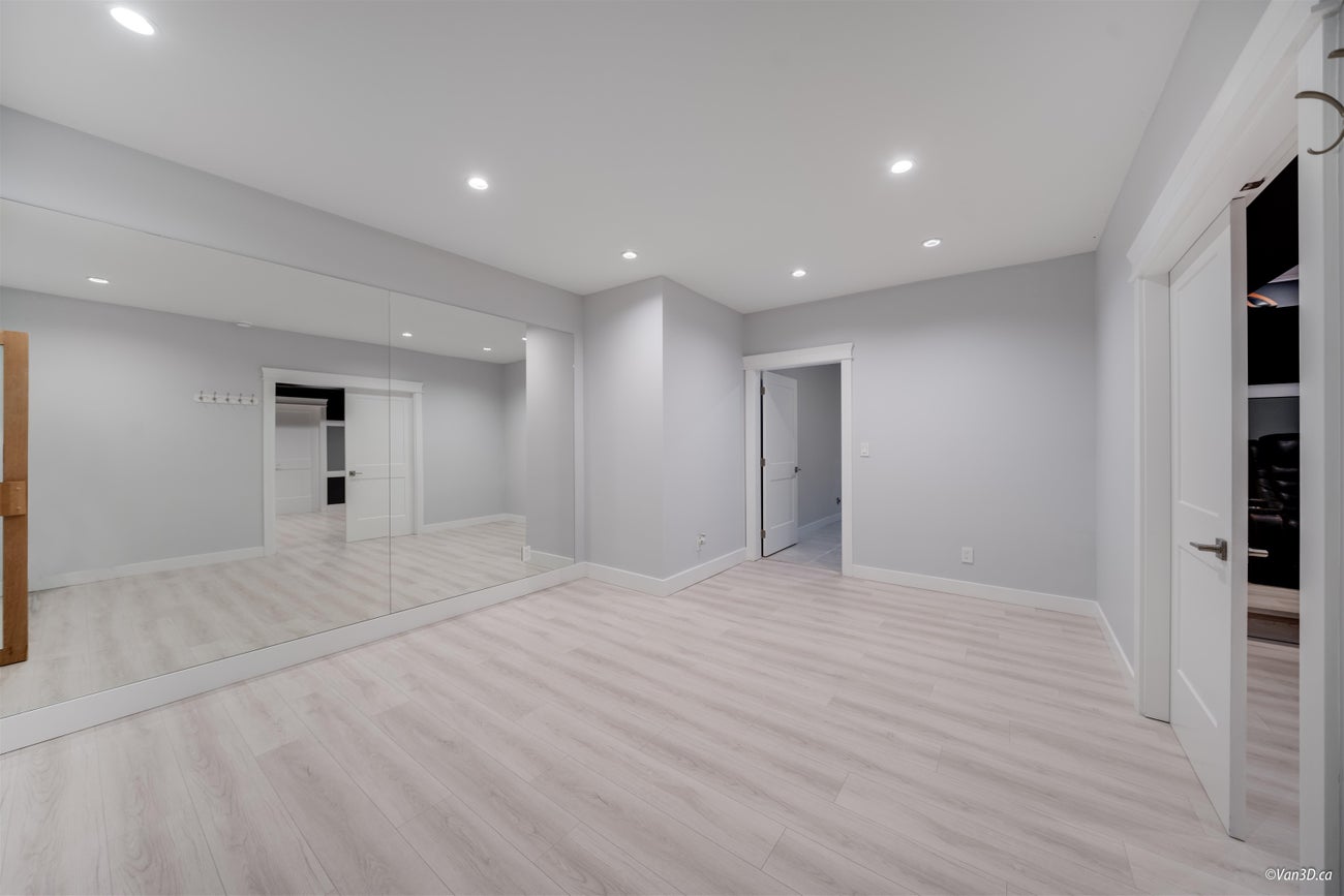 656 Blue Mountain Street - Coquitlam West Single Family Residence for Sale, 7 Bedrooms (R2997328) #28
