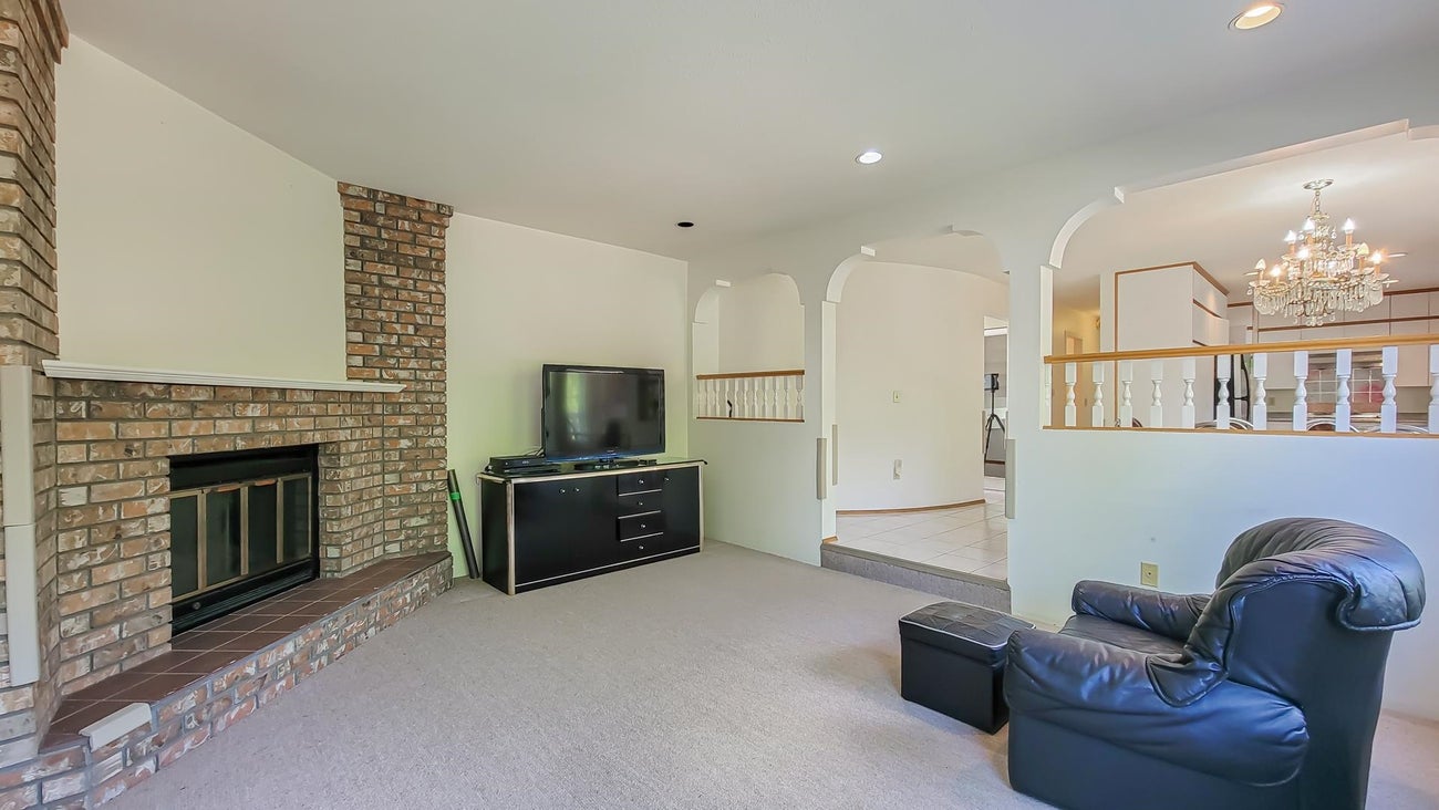 2931 Phillips Avenue - Montecito Single Family Residence for Sale, 7 Bedrooms (R2997888) #8