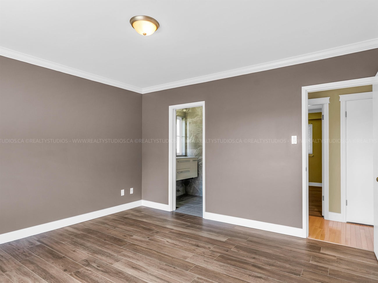 8136 Government Road - Government Road Single Family Residence for Sale, 5 Bedrooms (R2998092) #16