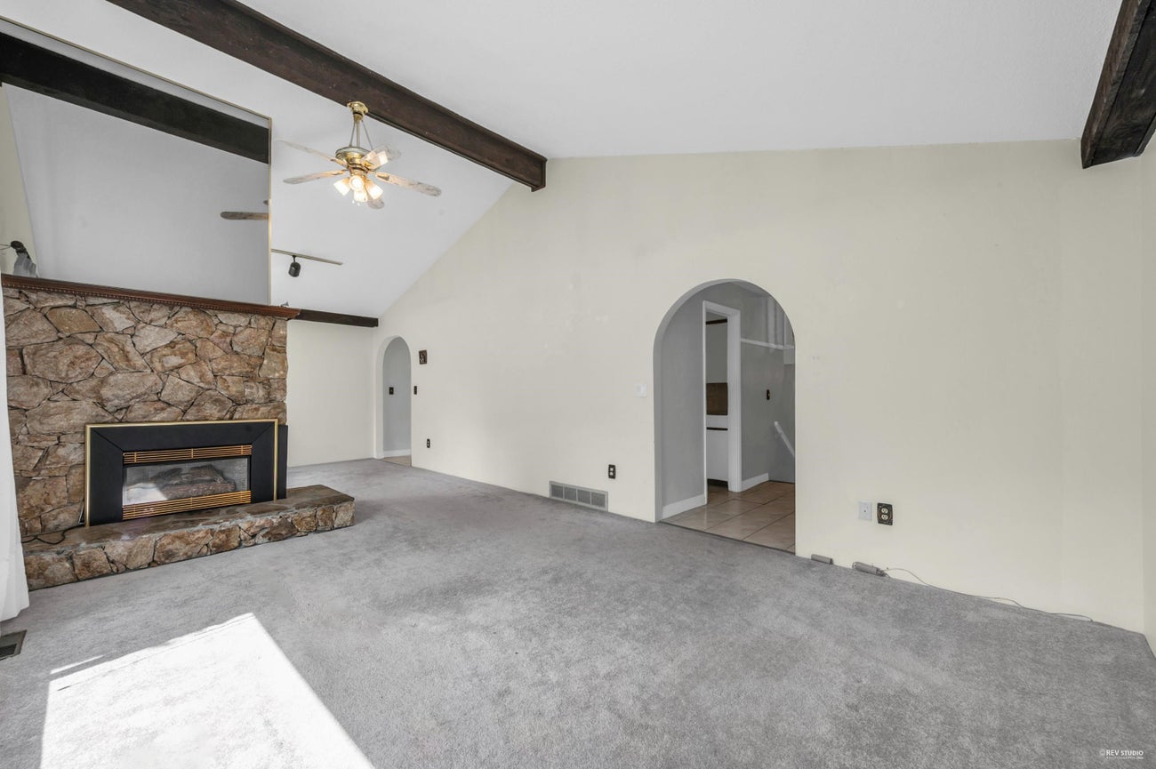 1579 Eden Avenue - Central Coquitlam Single Family Residence for Sale, 4 Bedrooms (R2998105) #10