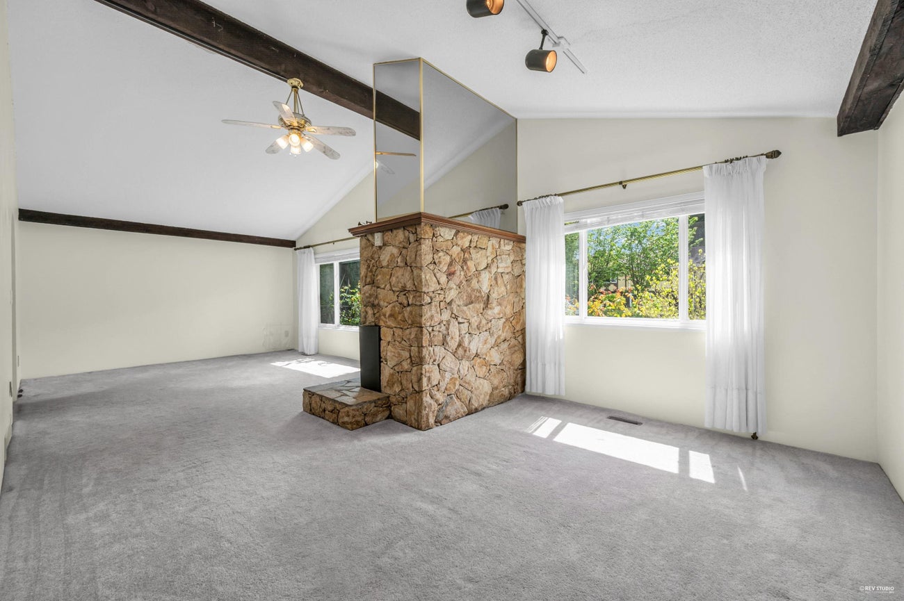 1579 Eden Avenue - Central Coquitlam Single Family Residence for Sale, 4 Bedrooms (R2998105) #12