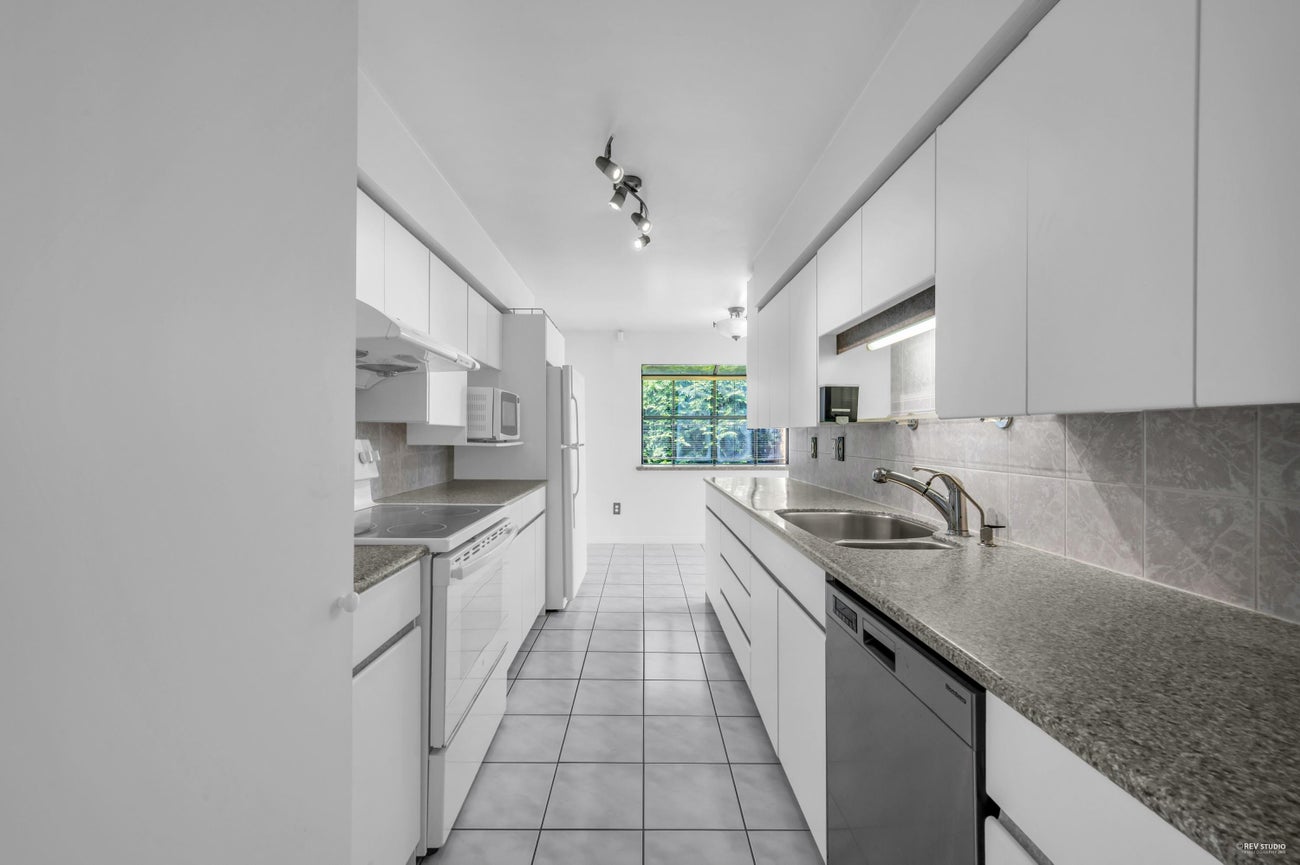 1579 Eden Avenue - Central Coquitlam Single Family Residence for Sale, 4 Bedrooms (R2998105) #14