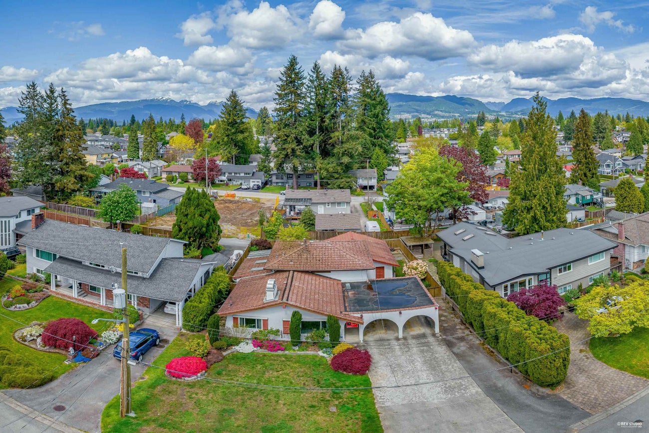 1579 Eden Avenue - Central Coquitlam Single Family Residence for Sale, 4 Bedrooms (R2998105) #8
