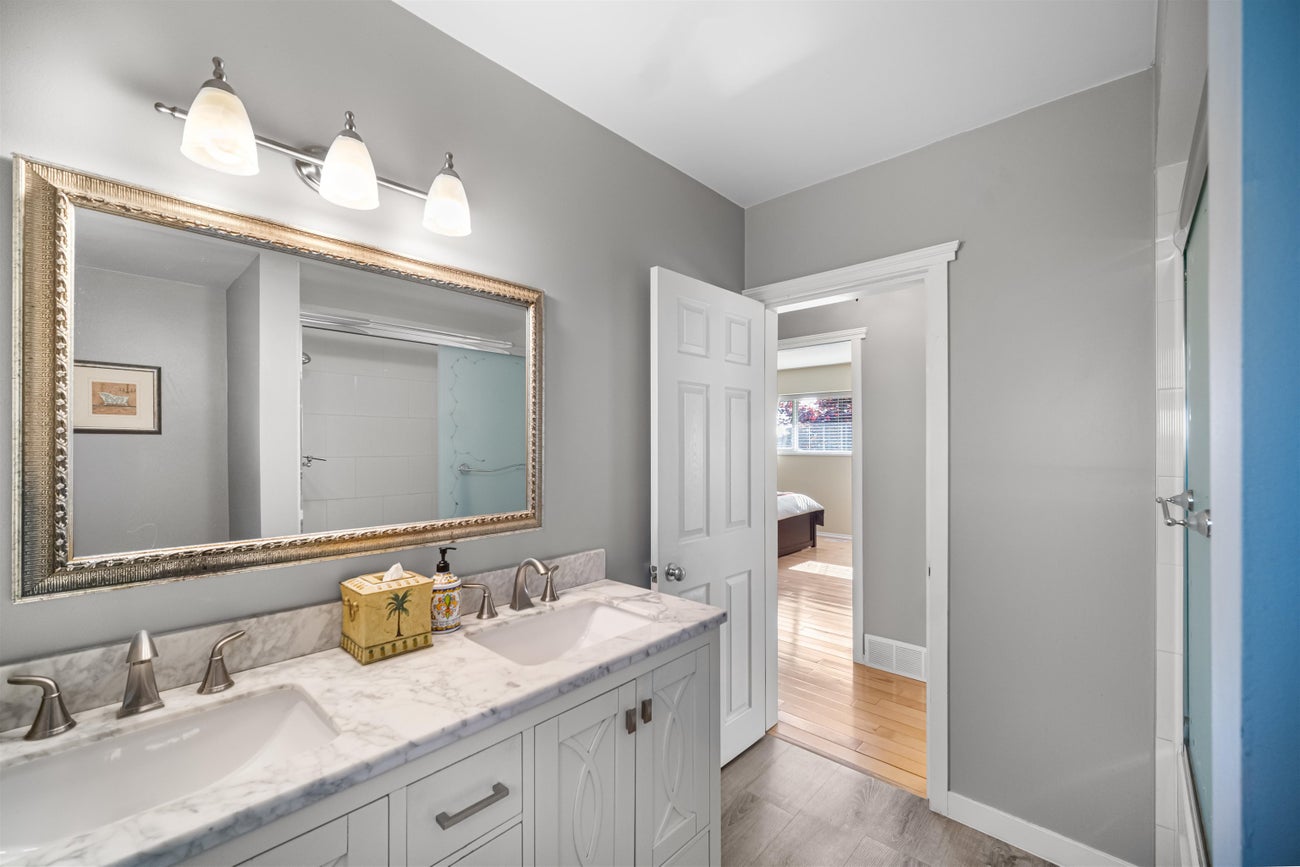 343 Leroy Street - Central Coquitlam Single Family Residence for Sale, 4 Bedrooms (R2998164) #19