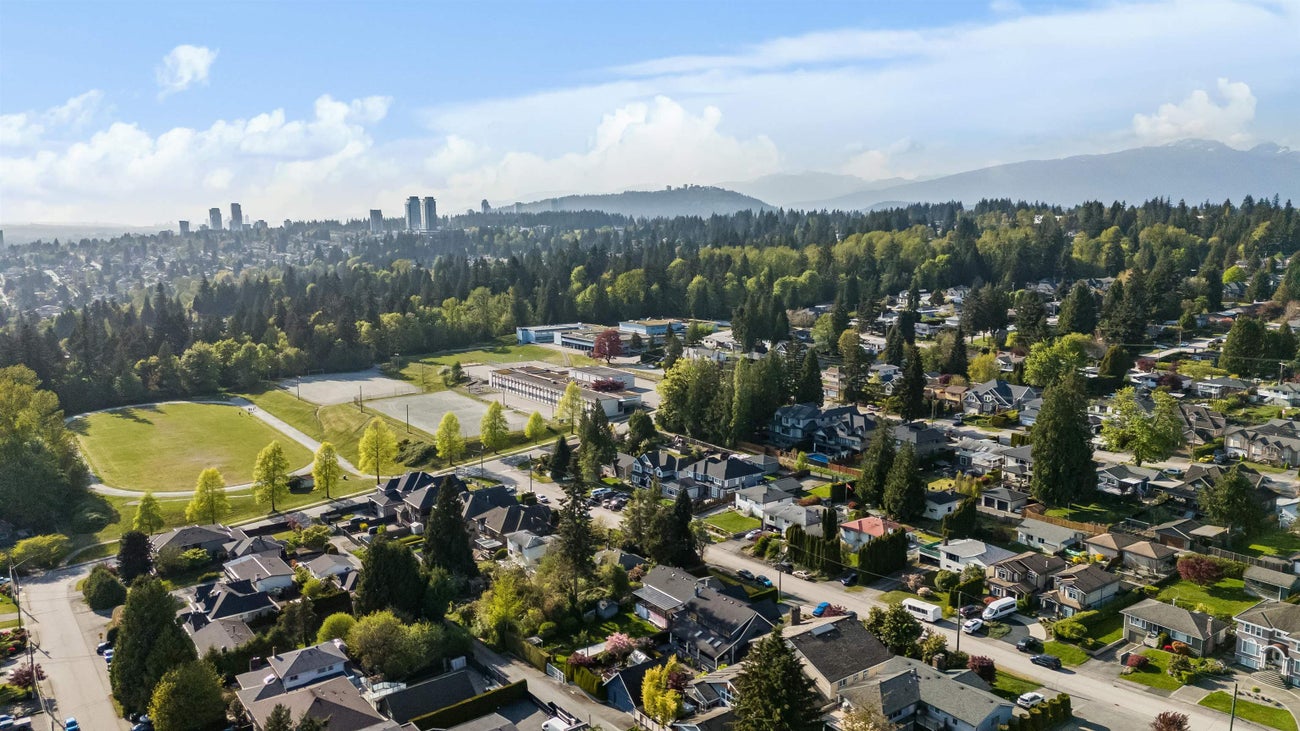 343 Leroy Street - Central Coquitlam Single Family Residence for Sale, 4 Bedrooms (R2998164) #37