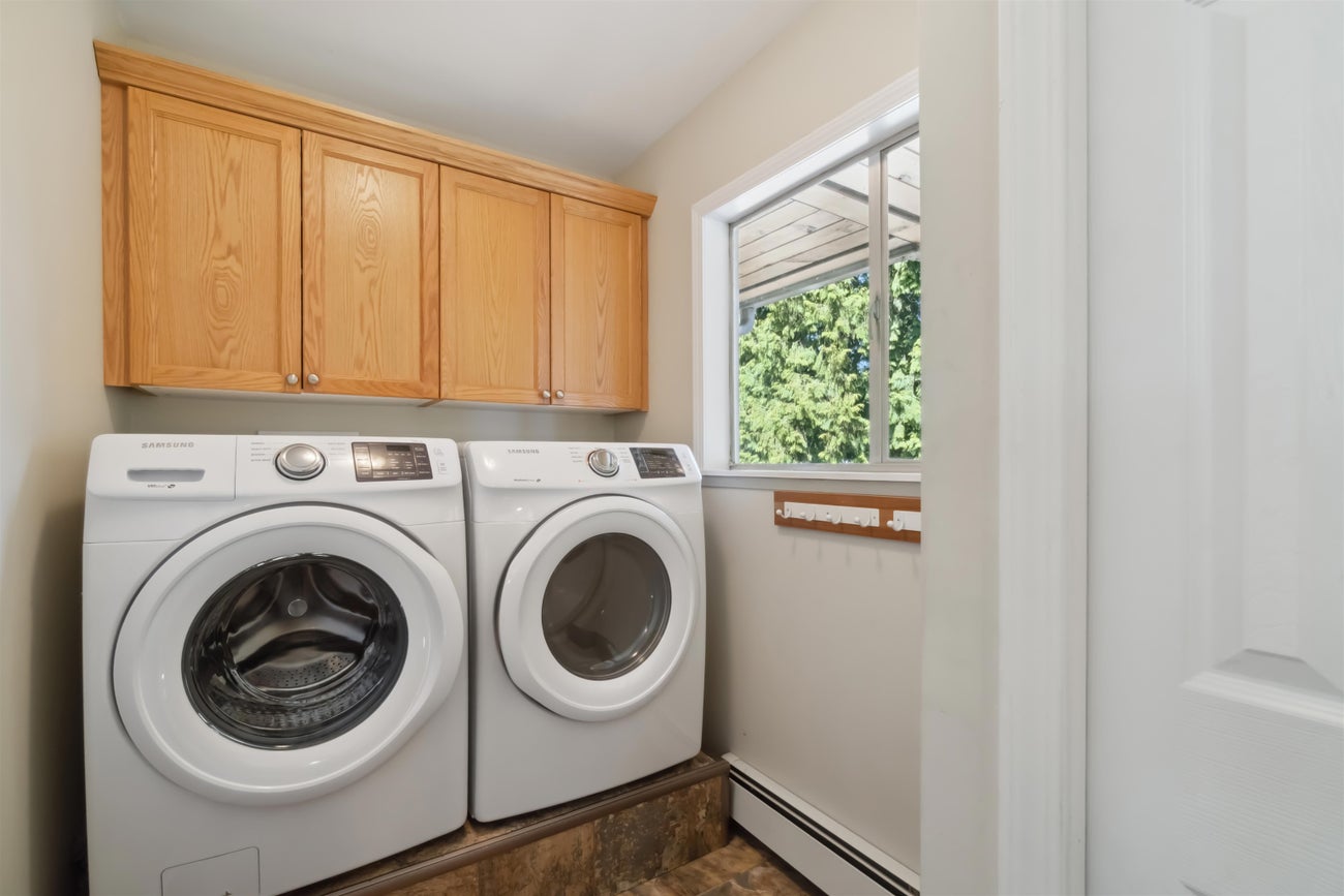 805 Foster Avenue - Coquitlam West Single Family Residence for Sale, 5 Bedrooms (R2998324) #13