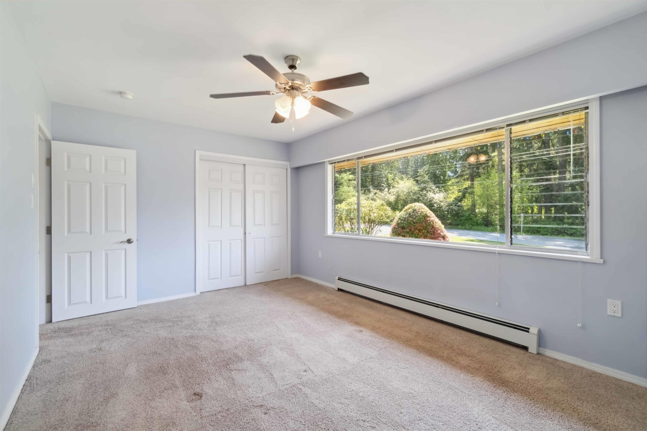 805 Foster Avenue - Coquitlam West Single Family Residence for Sale, 5 Bedrooms (R2998324) #17