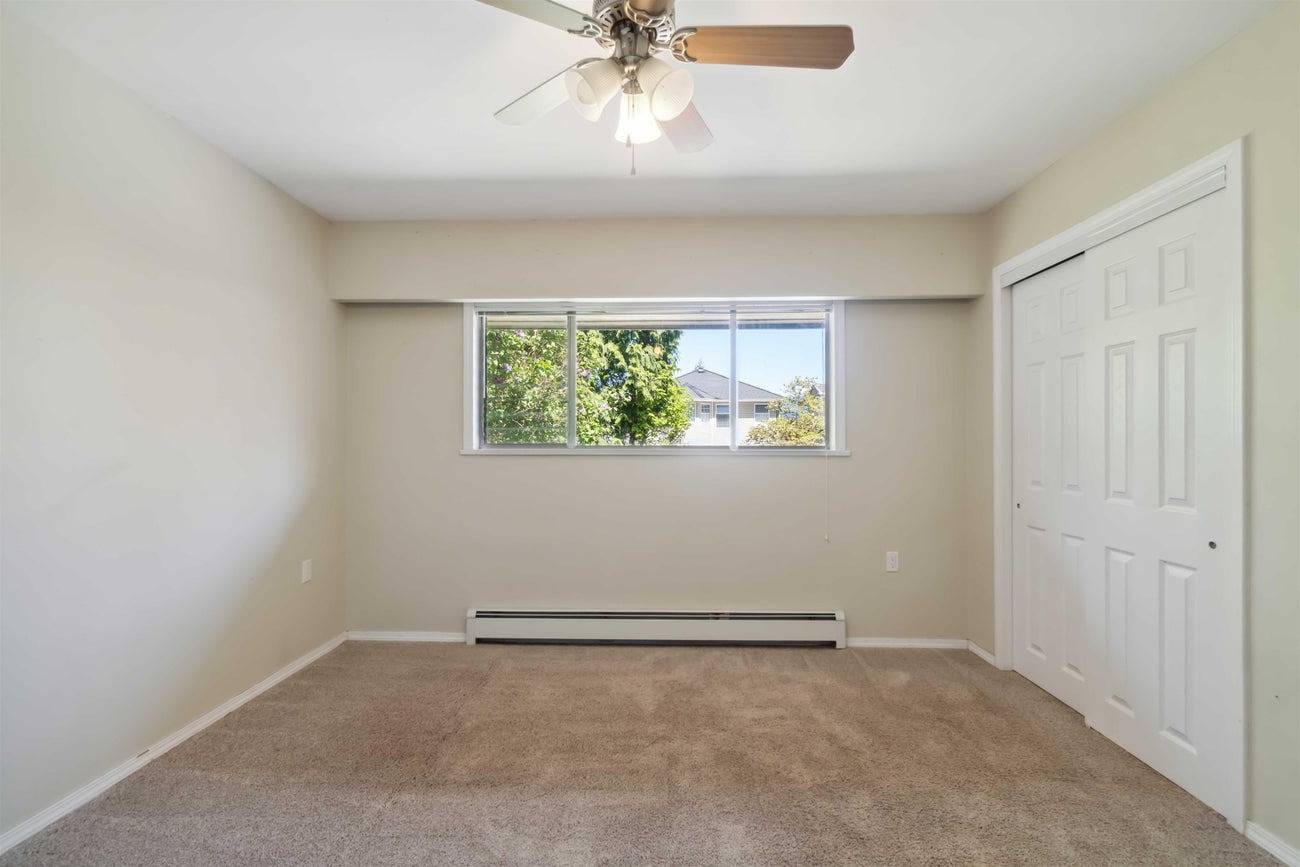 805 Foster Avenue - Coquitlam West Single Family Residence for Sale, 5 Bedrooms (R2998324) #20