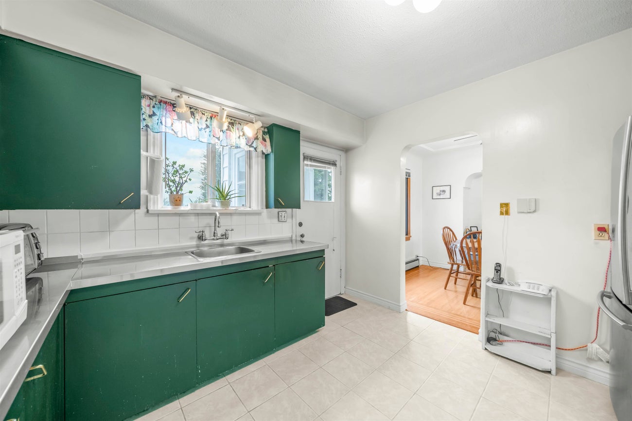 1371 Duthie Avenue - Sperling-Duthie Single Family Residence for Sale, 4 Bedrooms (R2998510) #15