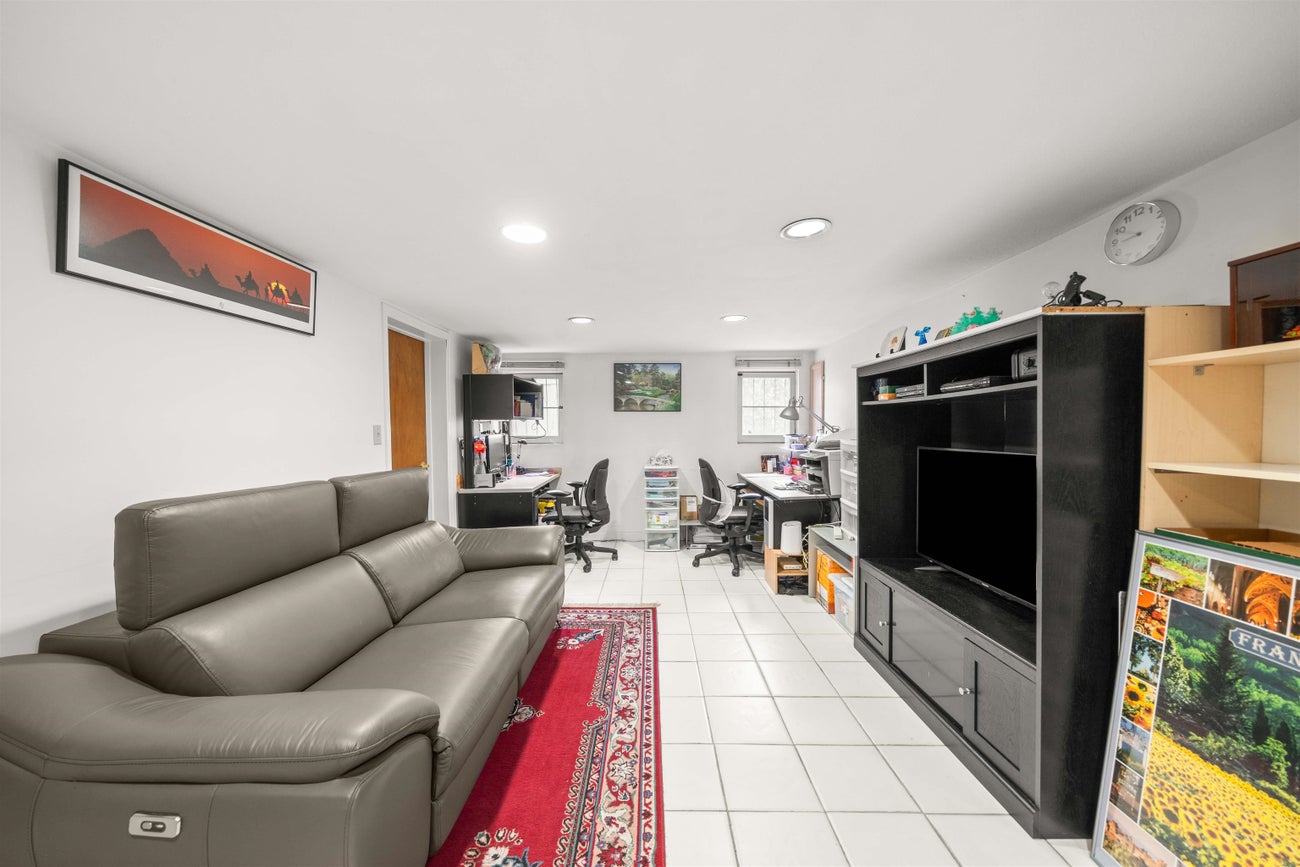 1371 Duthie Avenue - Sperling-Duthie Single Family Residence for Sale, 4 Bedrooms (R2998510) #20
